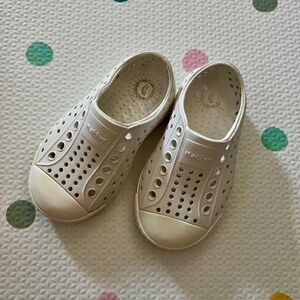 Native Jefferson, white, size 5